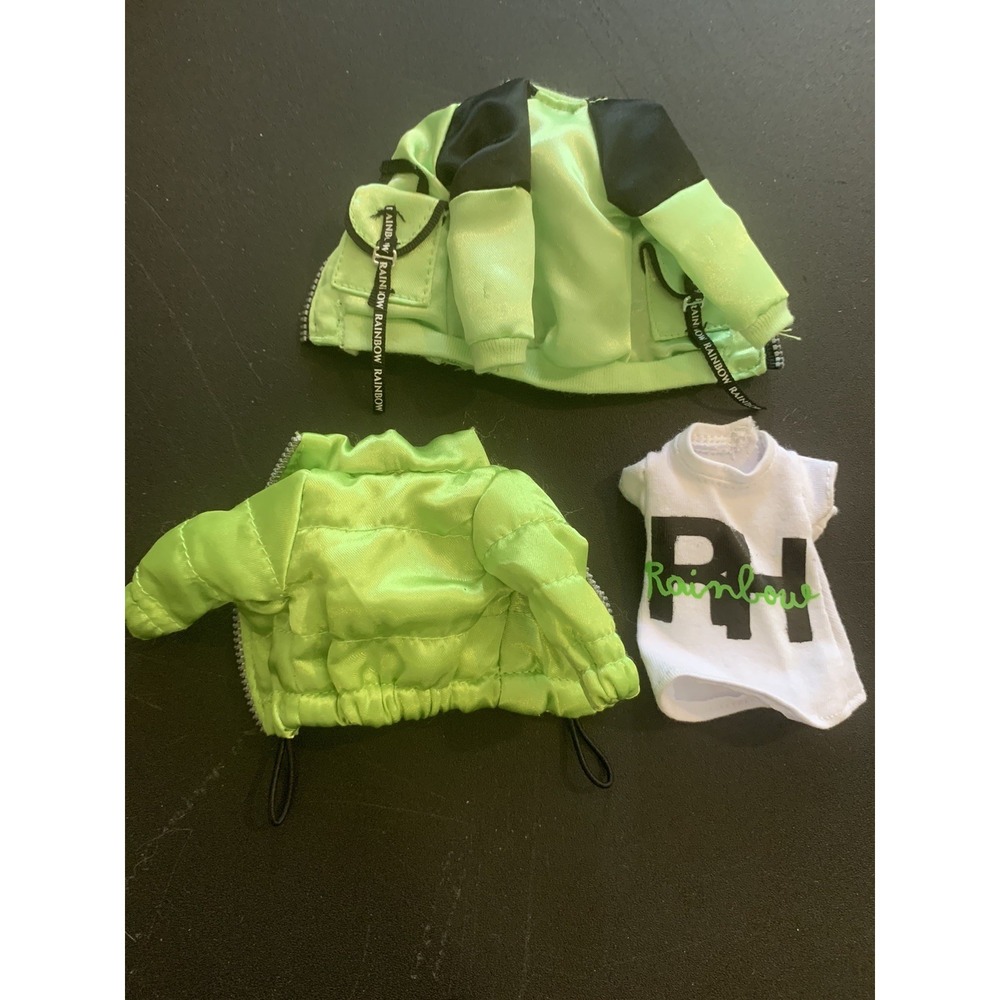 RAINBOW HIGH Doll Jade Hunter Green Black Coat Puffy Jacket T Shirt Series 1 MGA